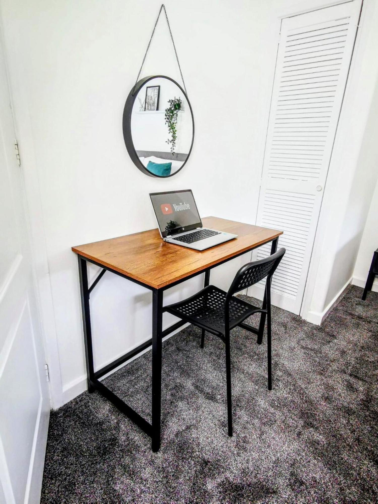 No 7 - Bright, Spacious 3 Bed Home With Parking & Wifi Huyton Extérieur photo